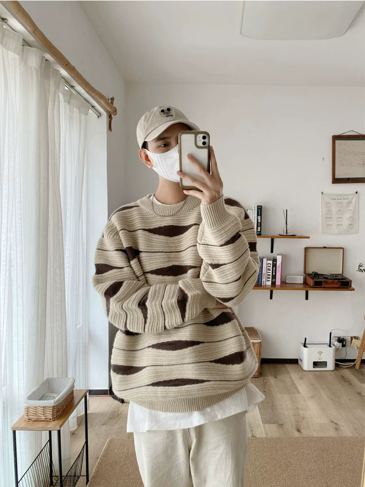 アブストラクトウェーブパターンセーター